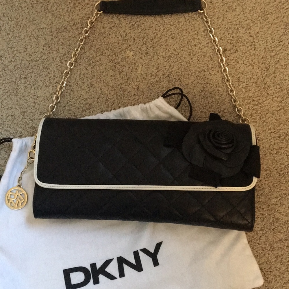 NWOT DKNY quilted lambskin chain handle bag